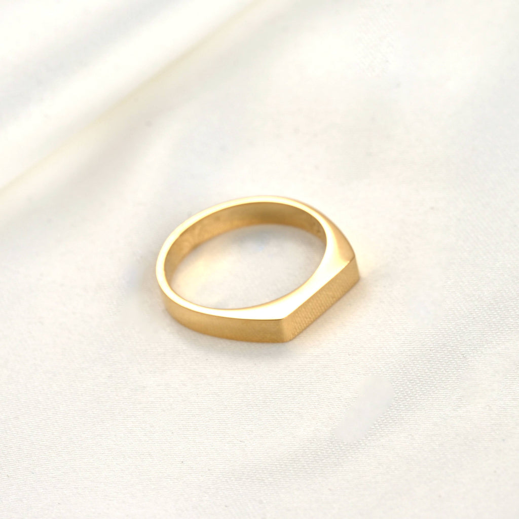 The Heirloom Bar Ring